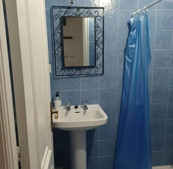 اتاق استاندارد یک نفره, Hostal Forest