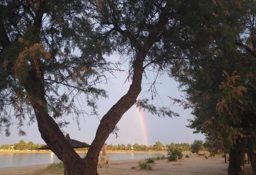 غرفة قياسية فردية, Las Banderas