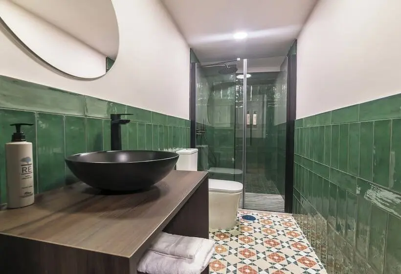 Studio Standard, Casa Lavanda