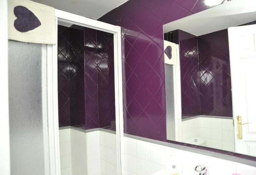 استودیوی استاندارد, Home Granada Trinidad