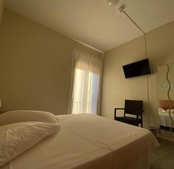 스탠다드 룸, Hostal Restaurant Casa Comaulis