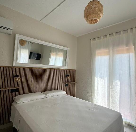 스탠다드 룸, Hostal Restaurant Casa Comaulis