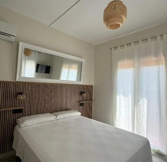 スタンダードルーム, Hostal Restaurant Casa Comaulis