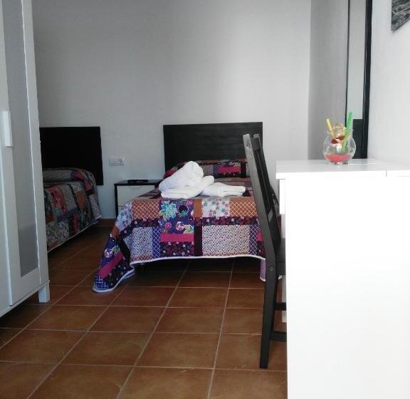 اتاق لوکس, Parrilla Venta El Andaluz