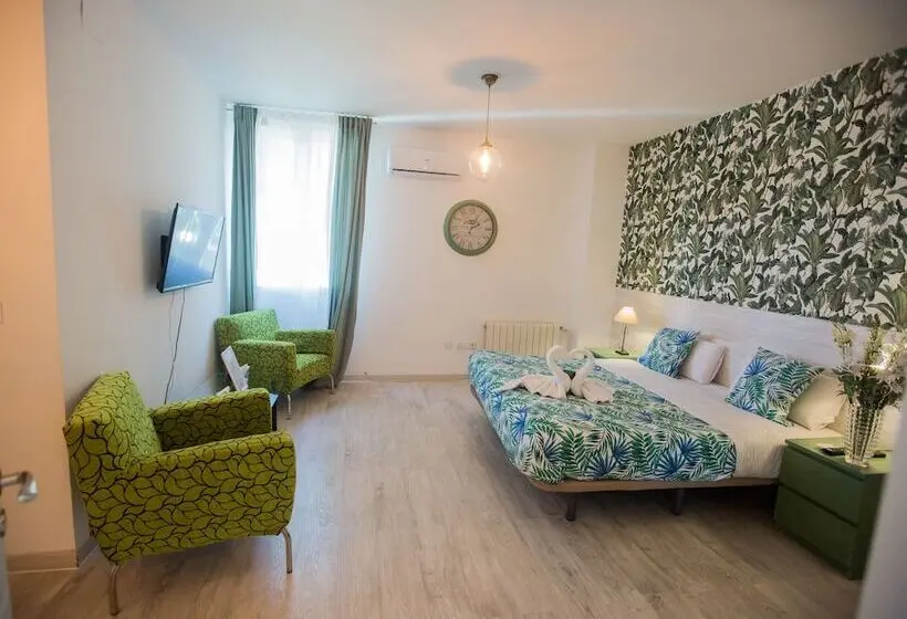اتاق استاندارد, Hostal Escala Suites