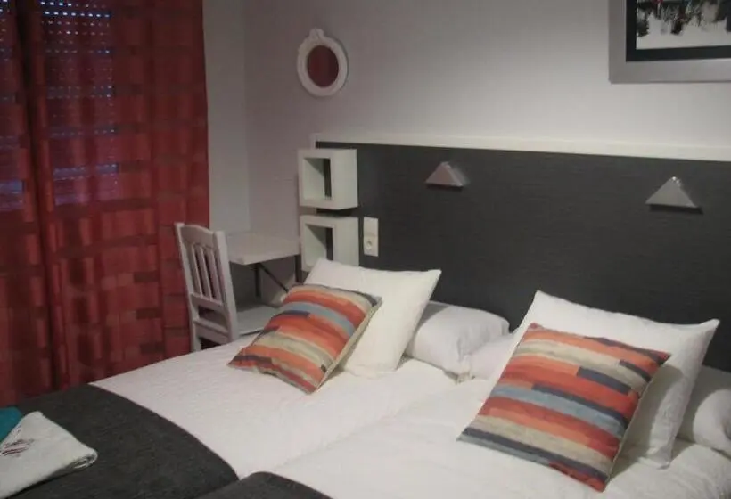 اتاق استاندارد, Hostal Meson Do Loyo