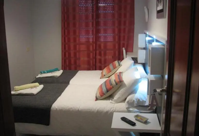 اتاق استاندارد, Hostal Meson Do Loyo