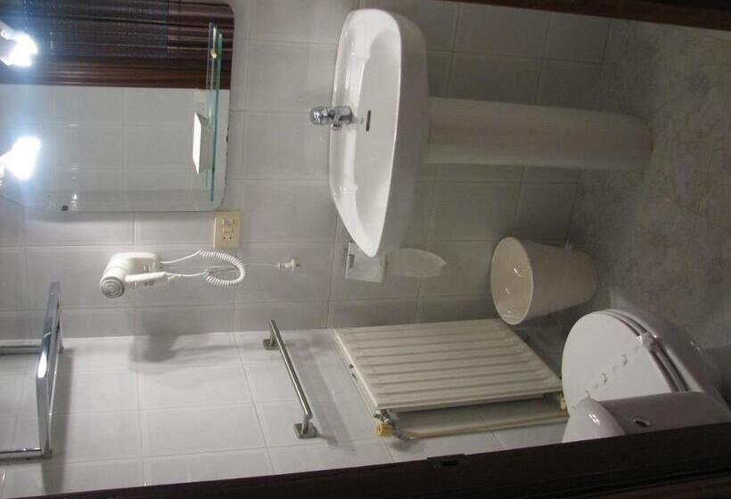 اتاق استاندارد, Hostal Meson Do Loyo