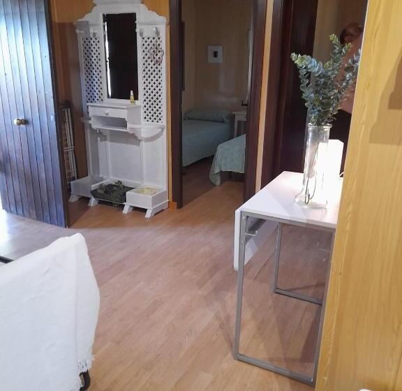 بانگلوی استاندارد, La Posada