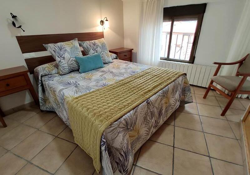 סוויטה, Royuela Hostal