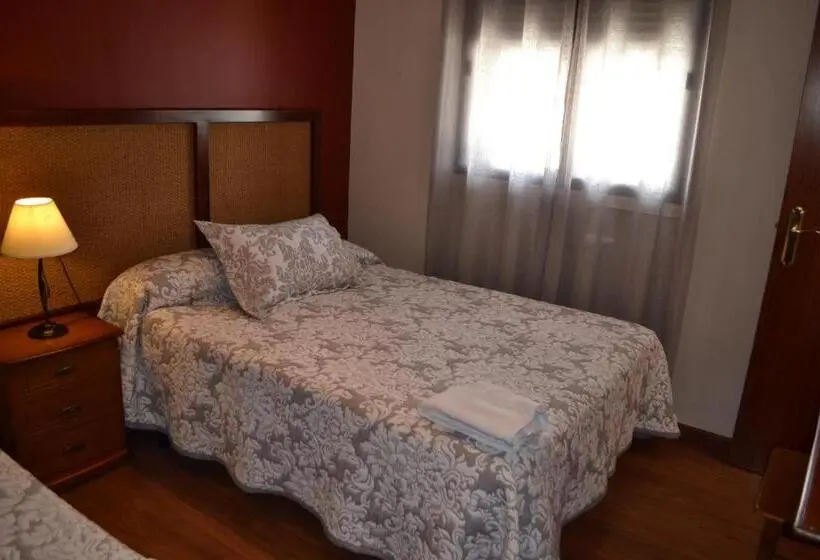 スタンダードトリプルルーム, Hostal Pension La Ruta
