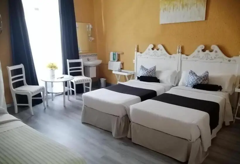 اتاق استاندارد با سرویس بهداشتی مشترک, Hospedaje Botin