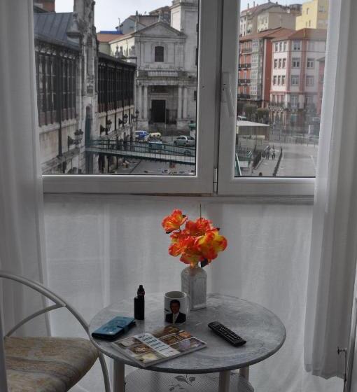 浴室共有スタンダード4人用ルーム, Hospedaje Botin