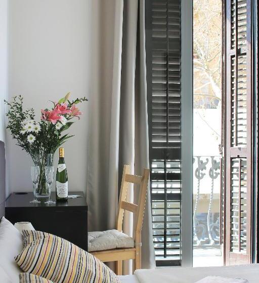 اتاق استاندارد با بالکن, Hostal Balkonis