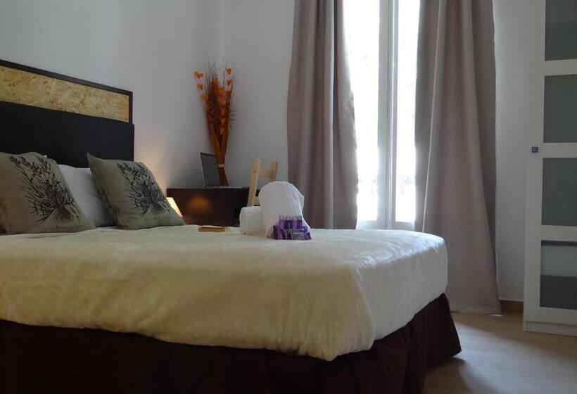 اتاق استاندارد با بالکن, Hostal Balkonis