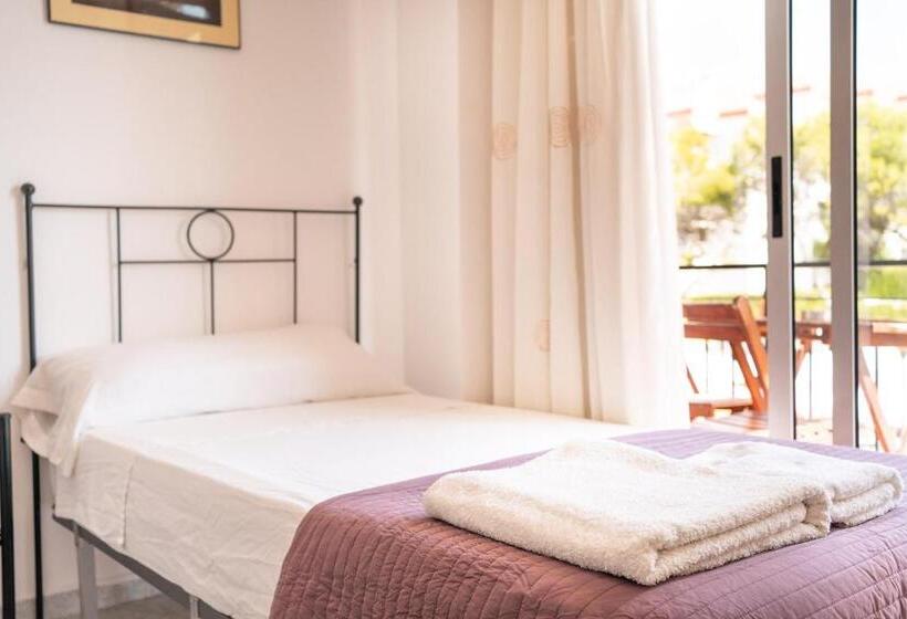 Номер Стандарт с Балконом, Hostal Bonanza