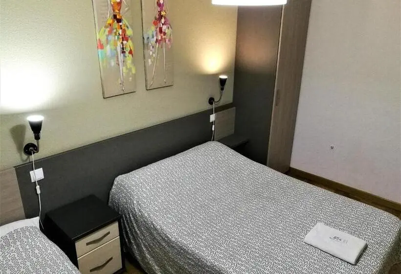 Standard room with outdoor bath, Pension Santiago