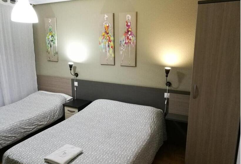 Standard room with outdoor bath, Pension Santiago