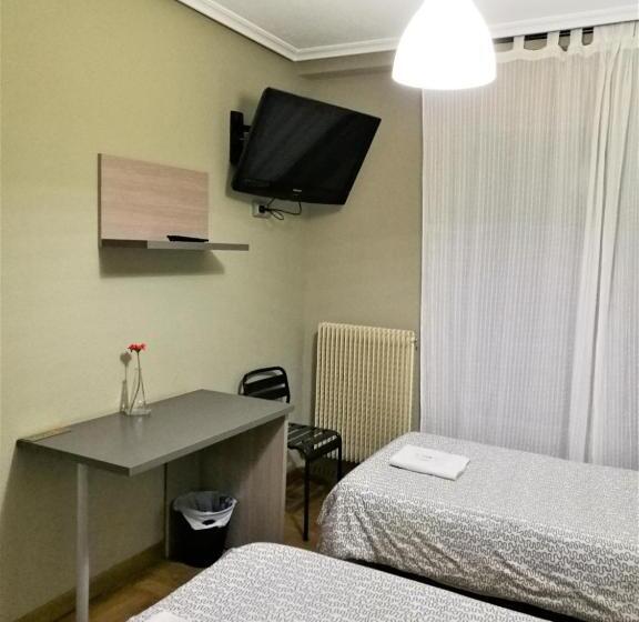 غرفة قياسية مع حمام خارجي, Pension Santiago