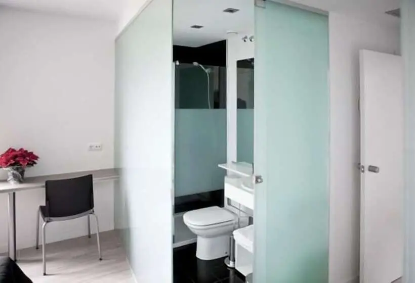 اتاق استاندارد, Hostal Central