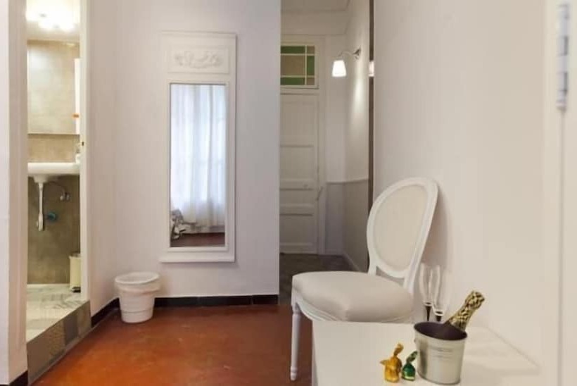 اتاق استاندارد, Hostal Dragonflybcn