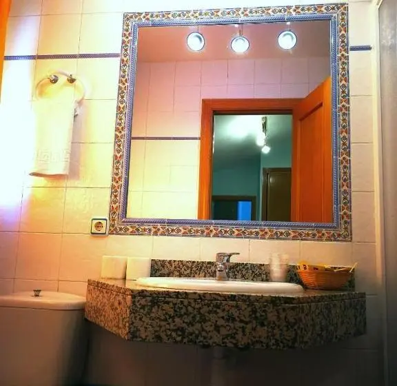 1ベッドルームアパートメントをつなぐ, Hostal Restaurante Ego's