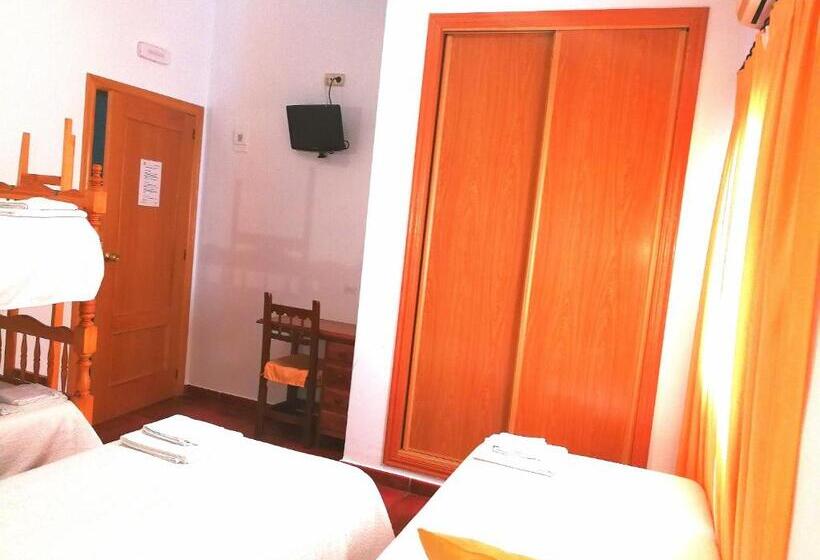 اتاق خانوادگی, Hostal Restaurante Ego's