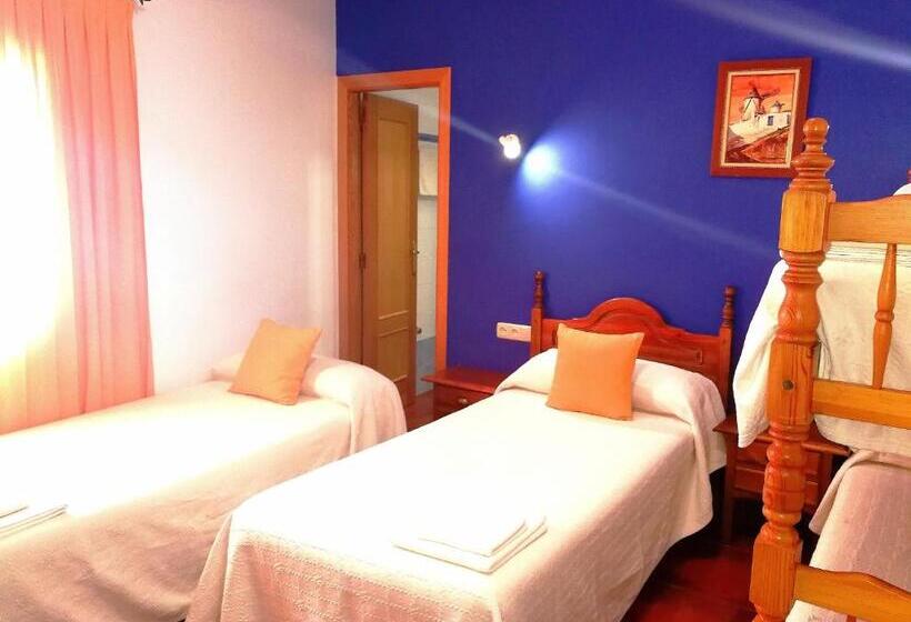 اتاق خانوادگی, Hostal Restaurante Ego's