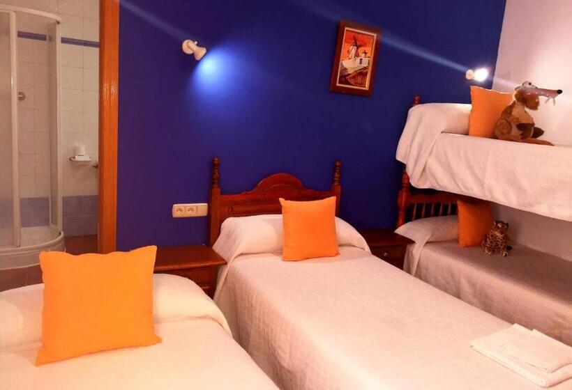 اتاق خانوادگی, Hostal Restaurante Ego's