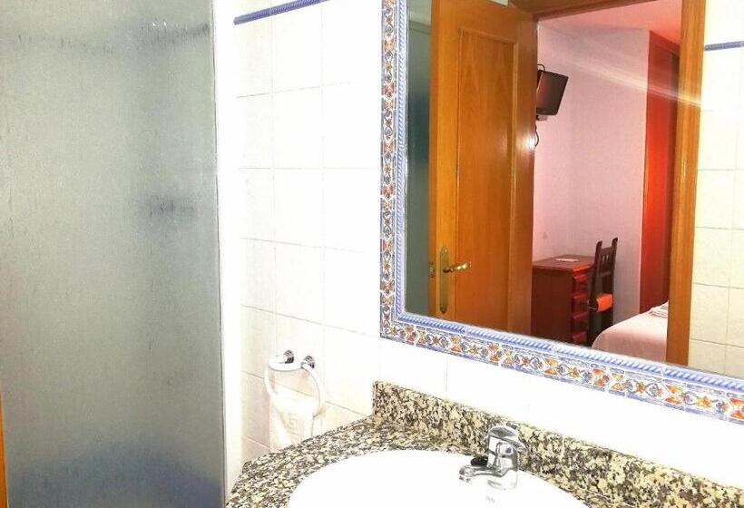 اتاق استاندارد یک نفره, Hostal Restaurante Ego's