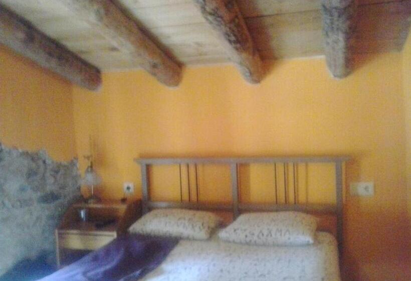 חדר קלאסי לשלושה, La Calma De Bellver