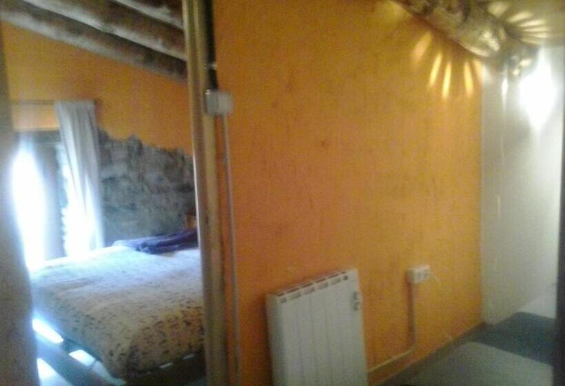 חדר קלאסי לשלושה, La Calma De Bellver