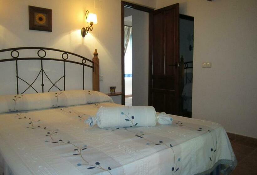 Номер Стандарт Трехместный, Posada El Camino Almonaster