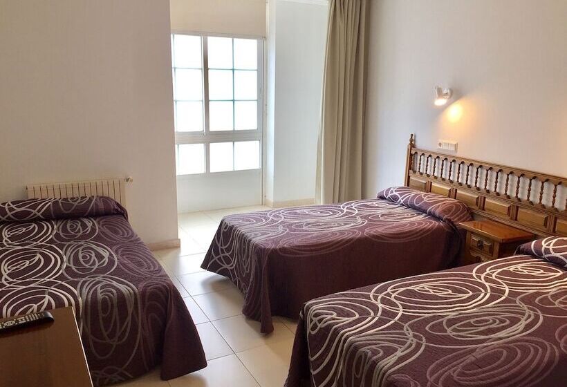 Номер Стандарт Трехместный, Pensión Rey