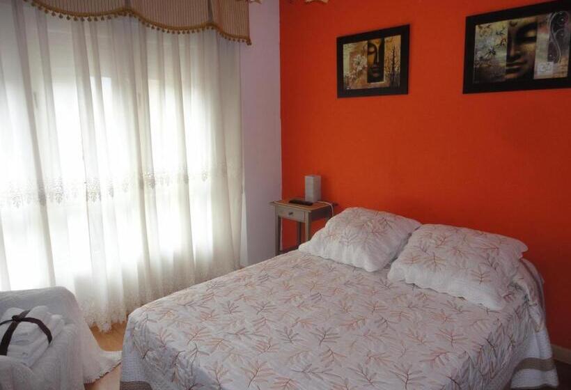 غرفة قياسية حمام مشترك, Pensión Vegadeo Gijón