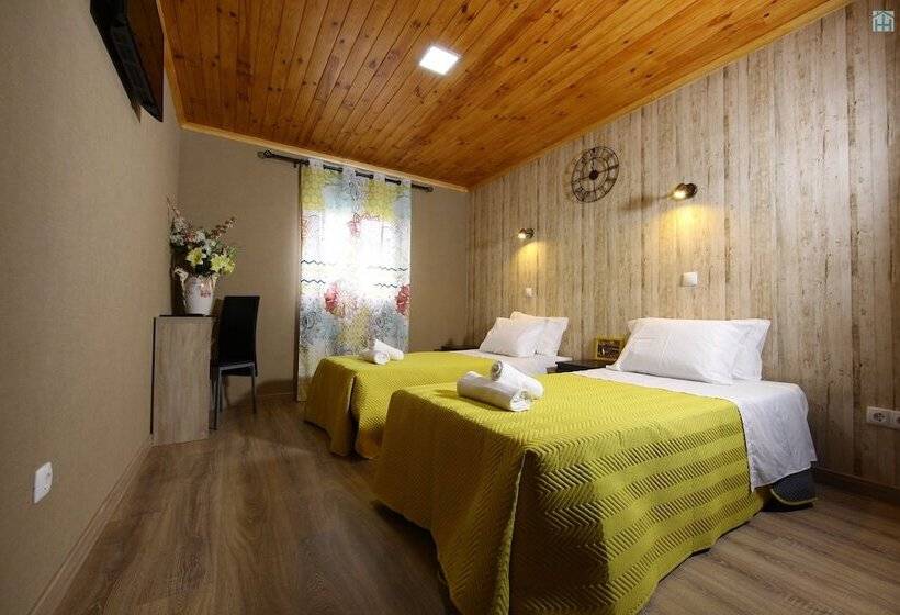 اتاق استاندارد, Happy House