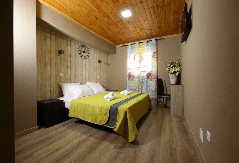 اتاق استاندارد, Happy House