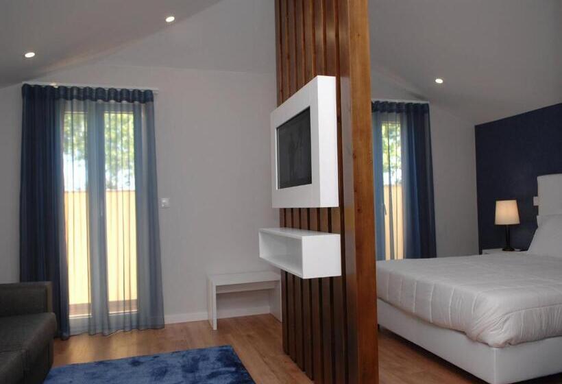 سوییت جونیور با چشم‌انداز دریا, Marina Charming House