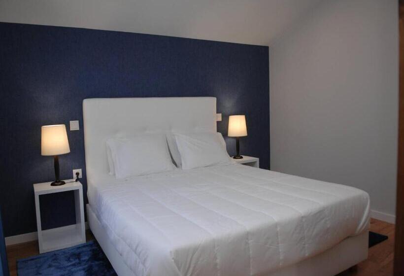 سوییت جونیور با چشم‌انداز دریا, Marina Charming House