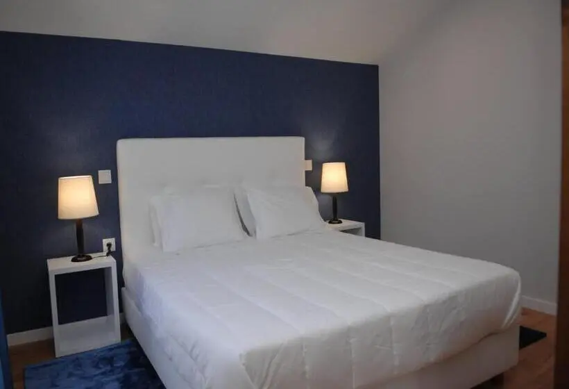 سوییت جونیور با چشمانداز دریا, Marina Charming House