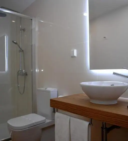 سوییت جونیور با چشمانداز دریا, Marina Charming House
