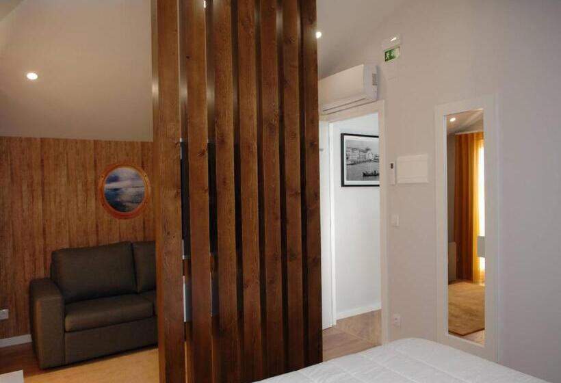 سوییت جونیور با بالکن, Marina Charming House