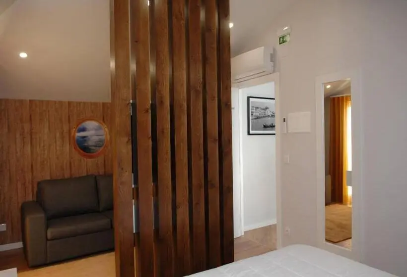 سوییت جونیور با بالکن, Marina Charming House