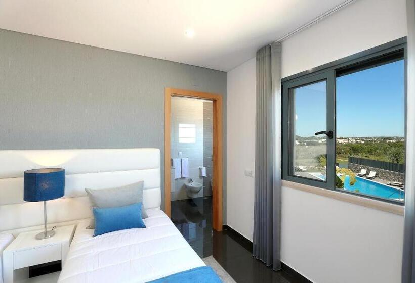 스탠다드 룸 풀장 전망, Sunfield Guest House Only Adults