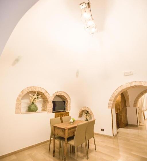 اتاق خانوادگی, Trulli Antichi Mestieri   Widespread Trulli In The Historic Center