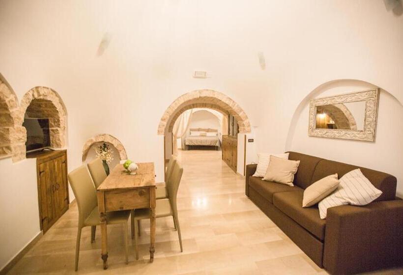 Семейный Номер, Trulli Antichi Mestieri   Widespread Trulli In The Historic Center