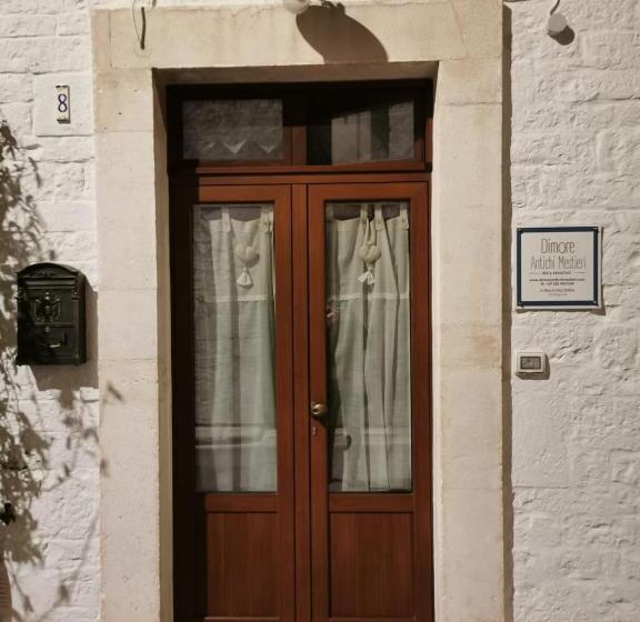 استودیوی لوکس, Trulli Antichi Mestieri   Widespread Trulli In The Historic Center