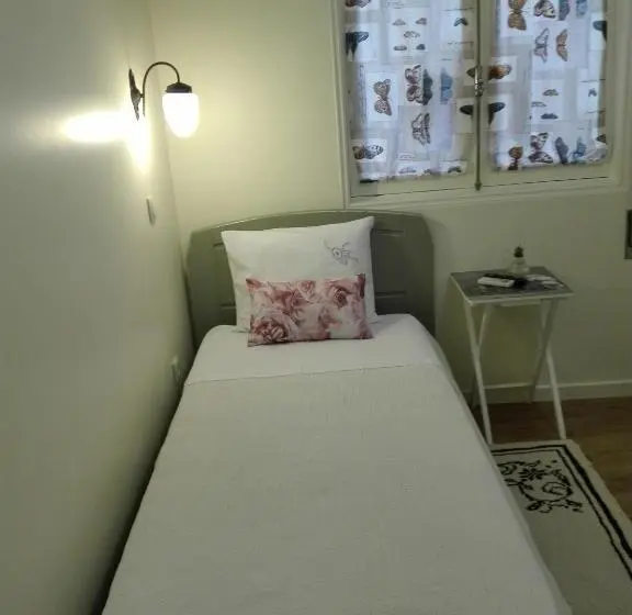 スタンダードシングルルーム, Ester Guest House