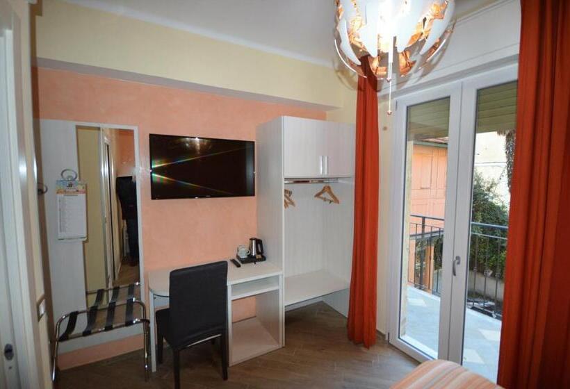 غرفة قياسية, Palafiori Rooms Sanremo