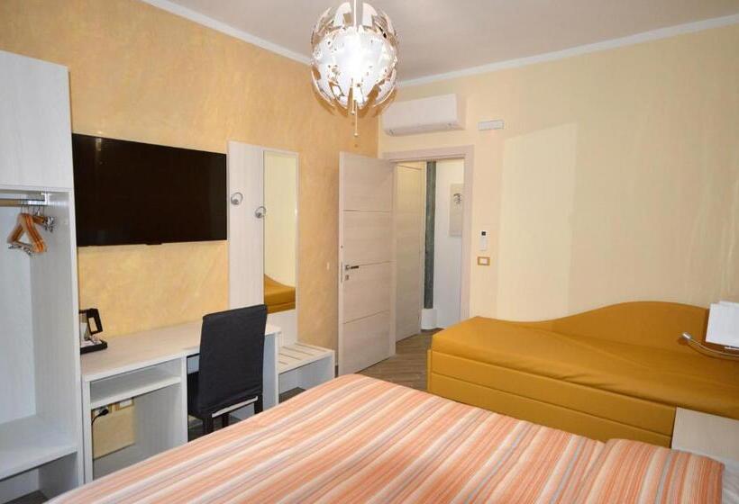 اتاق استاندارد سه نفره, Palafiori Rooms Sanremo